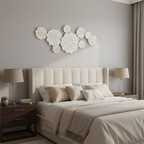 Wanddekoration „Blütenreigen“ in Weiß/Gold – 137 x 11 x 56,5 cm